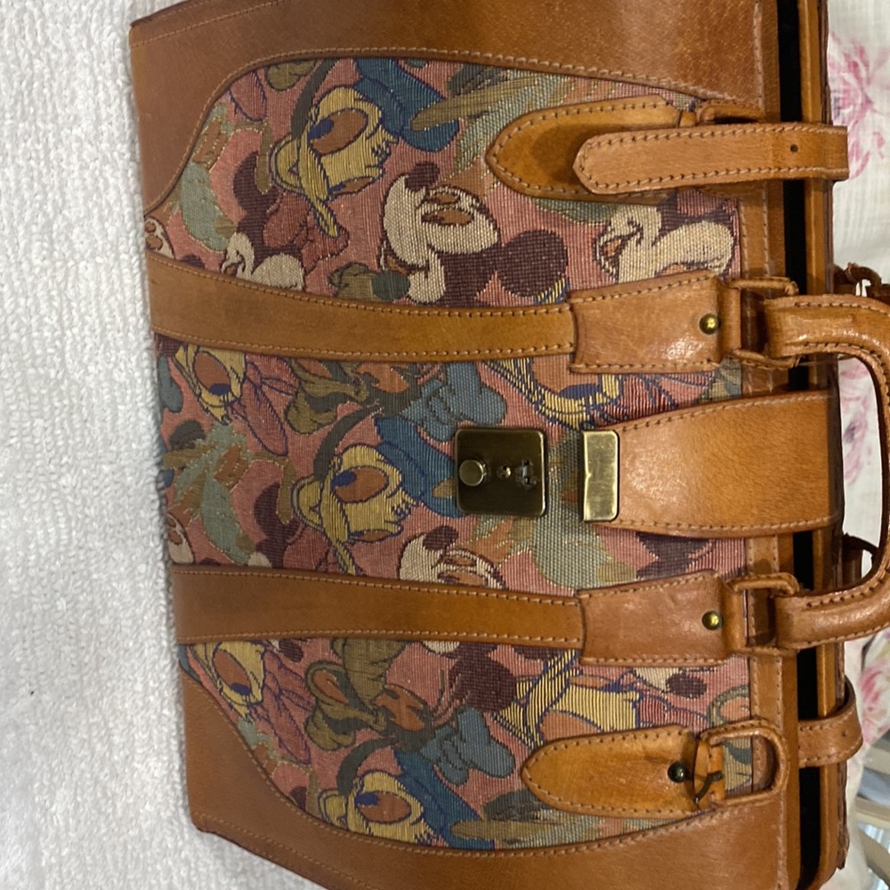 Disney trunk case - Picture 11 of 16
